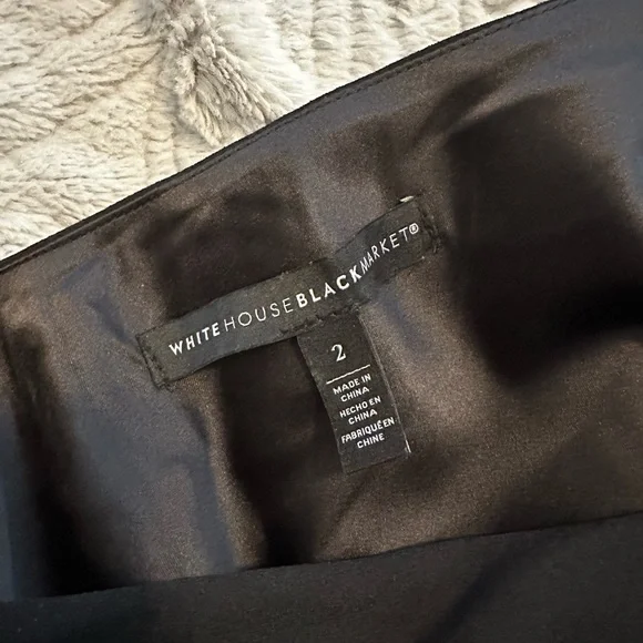 Elegant Black One-Shoulder Dress - Picture 3 of 3